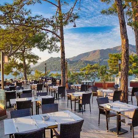 Bay Hotel