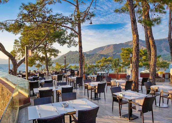 Bay Hotel